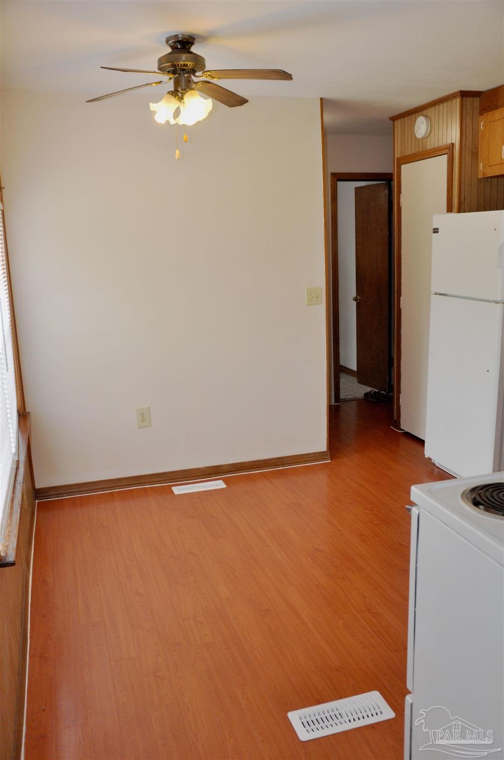 3939 Reinhardt Village Road Milton, FL 32583 - Photo 6 of 20