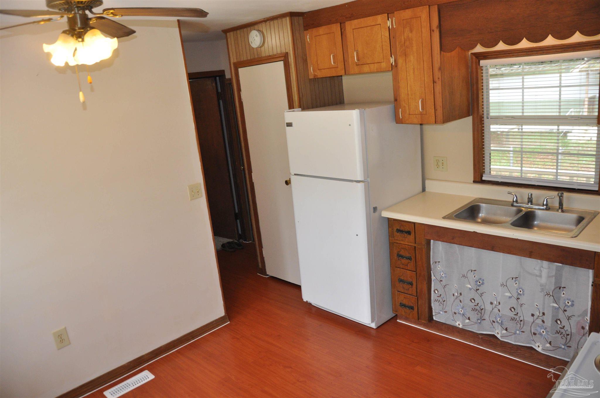 3939 Reinhardt Village Road Milton, FL 32583 - Photo 8 of 20