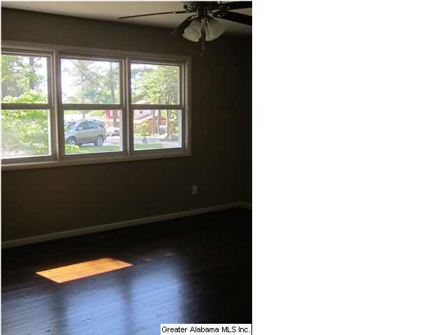 944 Reedwood Lane Birmingham, AL 35235 - Photo 12 of 15