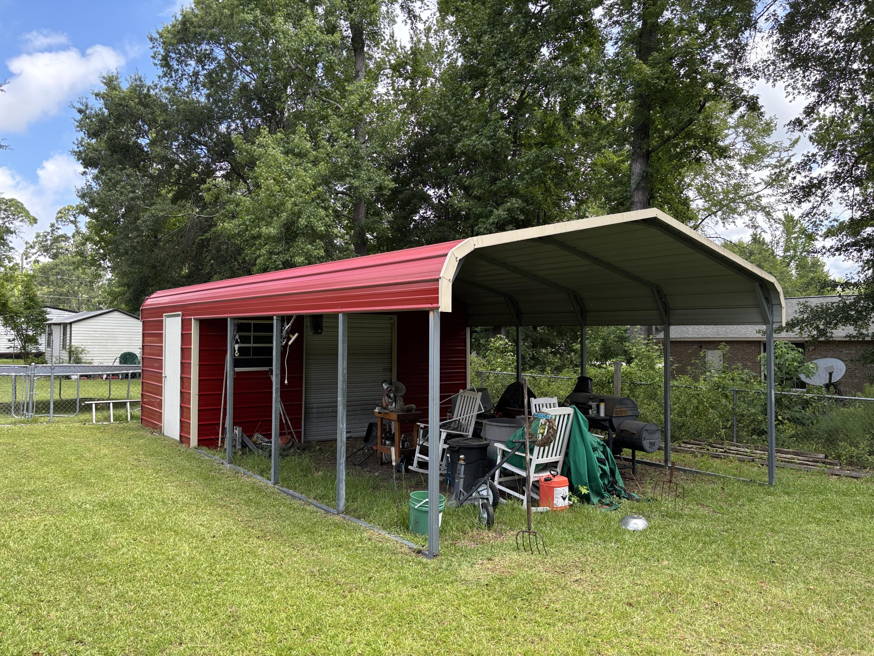 408 Lilac Lane Thomson, GA 30824 - Photo 6 of 11 IMG_5483