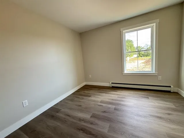 $2,575 | 2 B Valley Creek Lane, Unit 2B, Swanzey, NH 03446