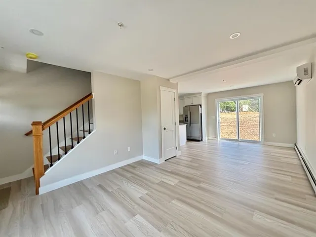 $2,575 | 2 B Valley Creek Lane, Unit 2B, Swanzey, NH 03446