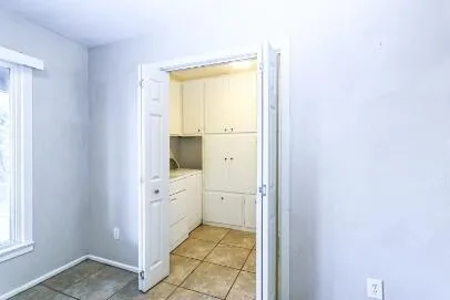 $1,800 | 2517 33rd Street, Lubbock, TX 79410