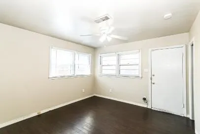 $1,800 | 2517 33rd Street, Lubbock, TX 79410