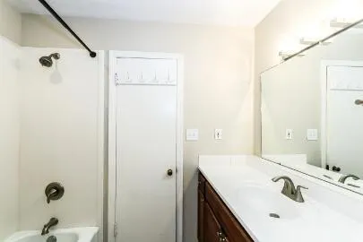 $1,800 | 2517 33rd Street, Lubbock, TX 79410