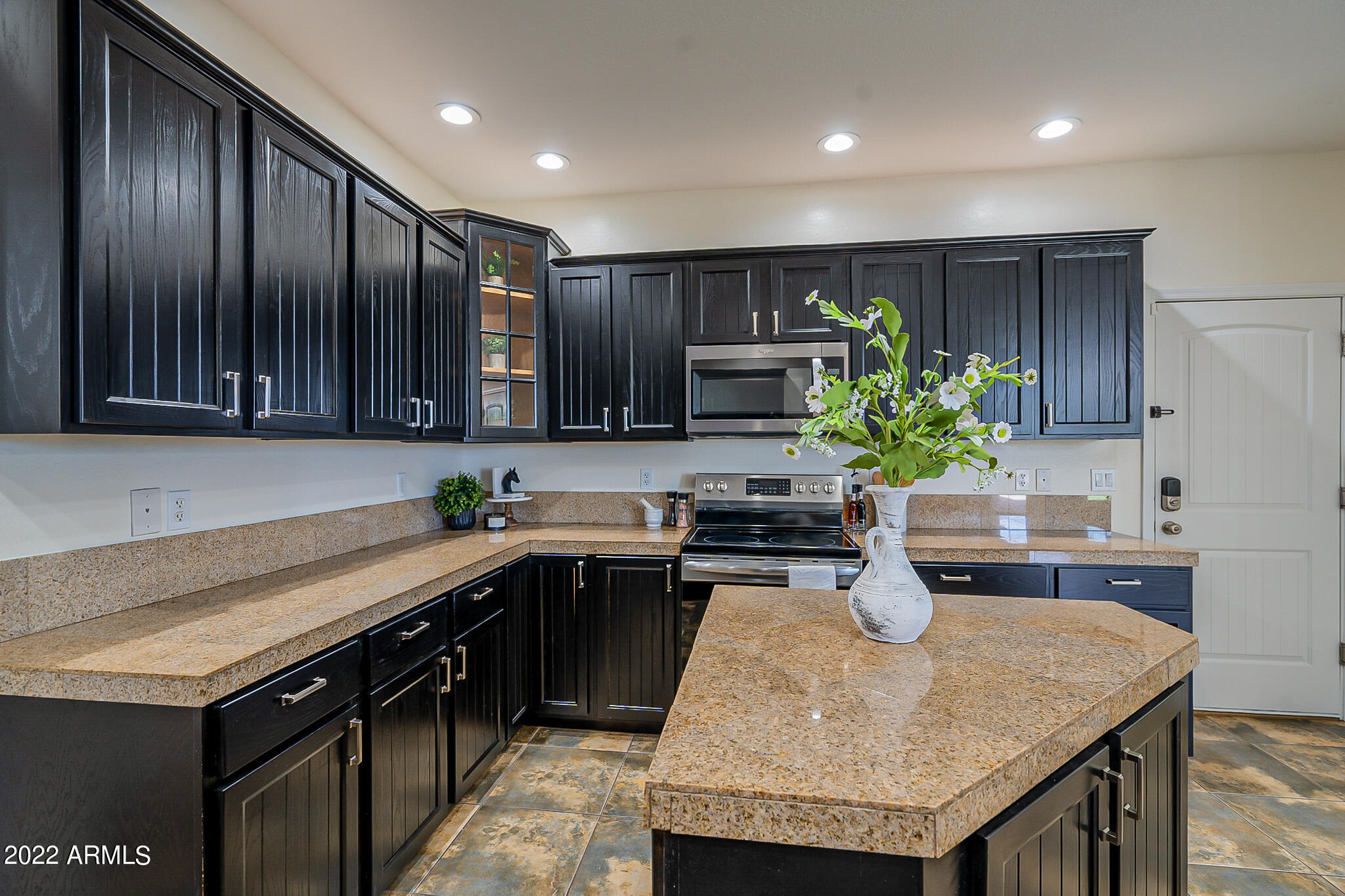 14928 South Tuthill Road Buckeye, AZ 85326 - Photo 6 of 50 Kitchen