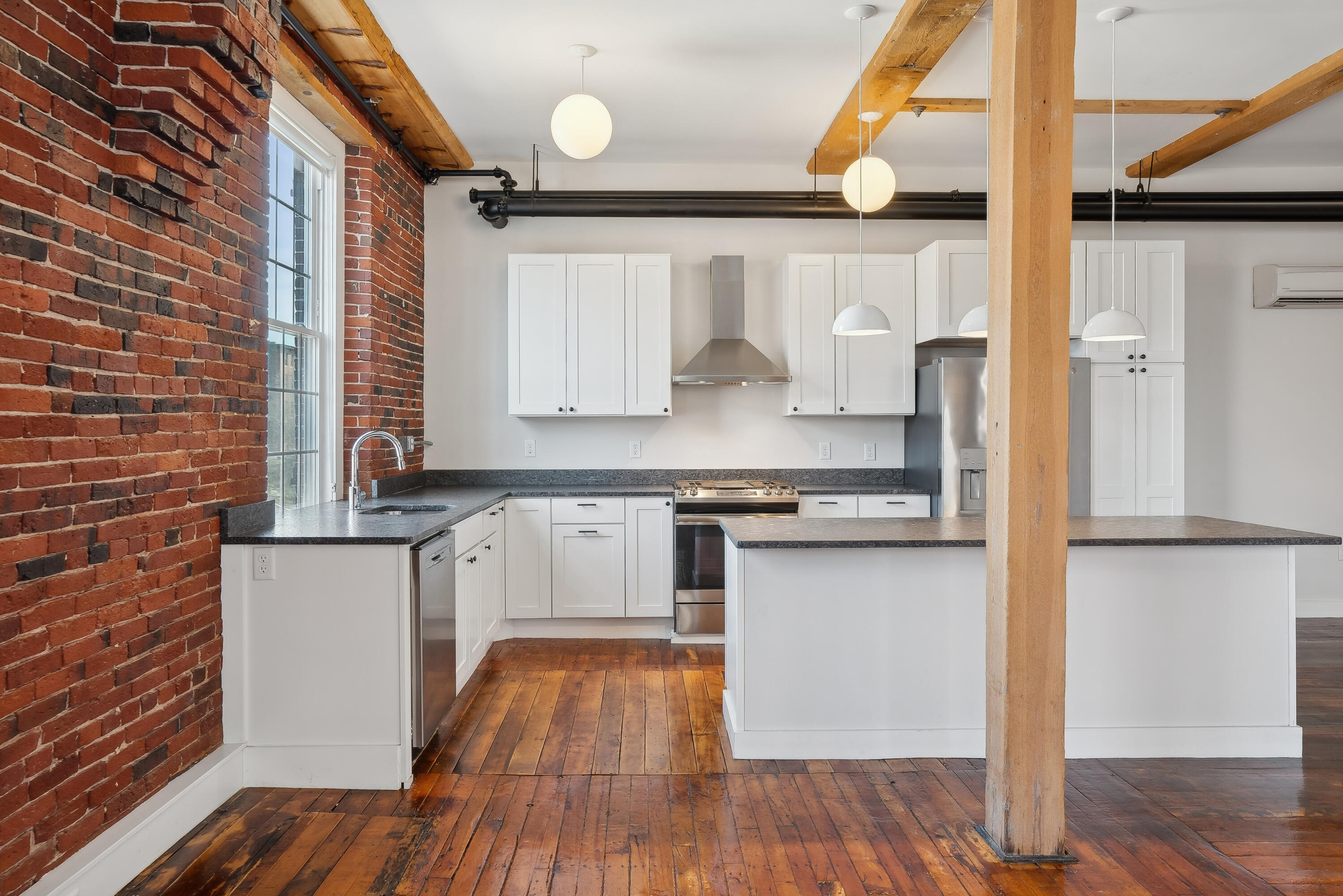 2 Main Street, Unit 15302 Biddeford, ME 04005 - Photo 19 of 57 Stunning Unit 15-302