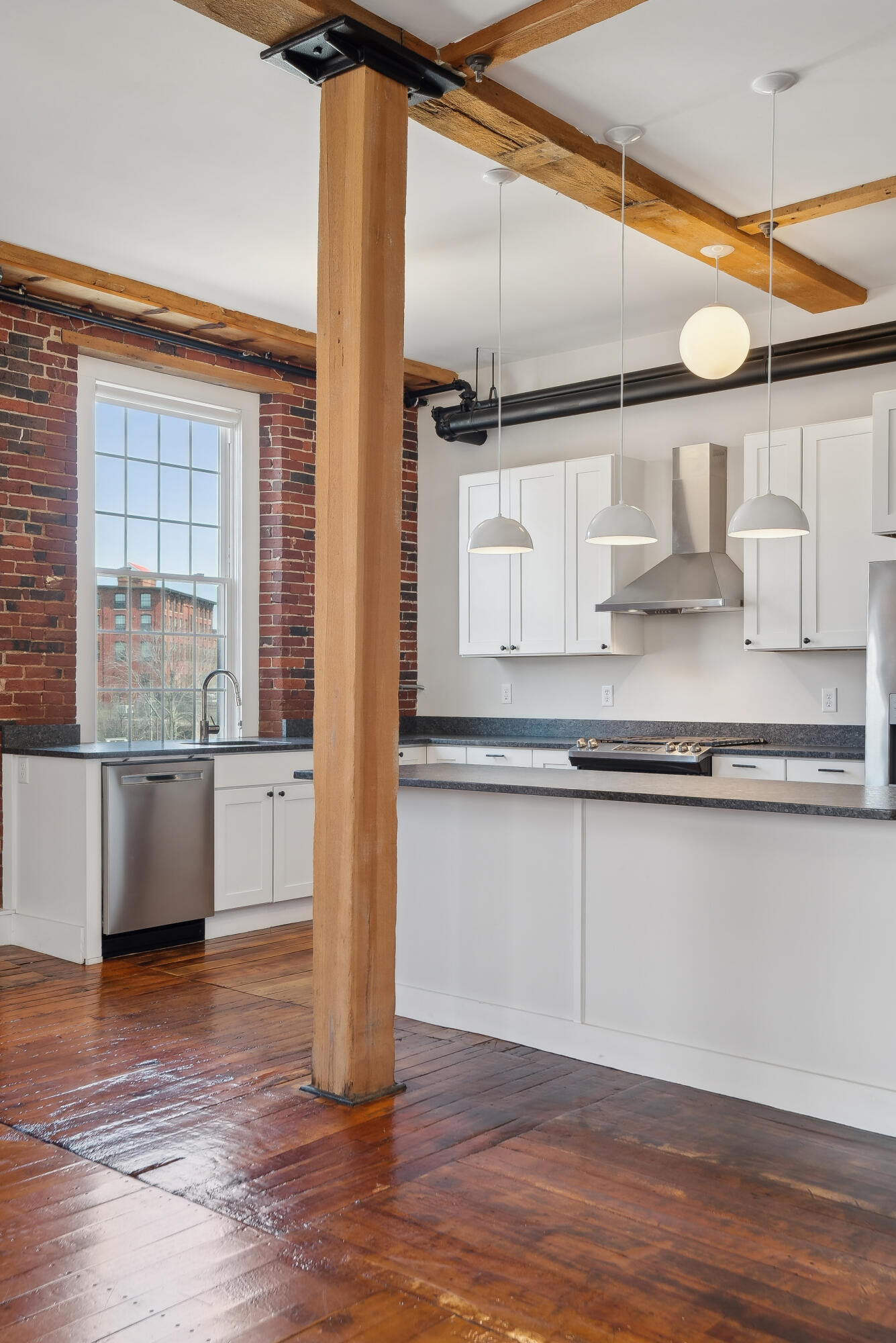2 Main Street, Unit 15302 Biddeford, ME 04005 - Photo 7 of 57 Stunning Unit 15-302