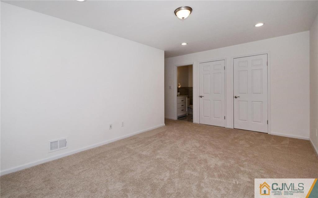 86 Keystone Court, Unit 86 Edison, NJ 08817 - Photo 13 of 24 Gallery Image 13