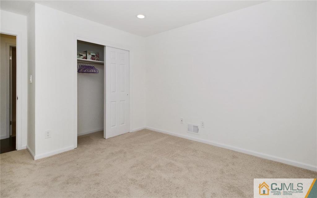 86 Keystone Court, Unit 86 Edison, NJ 08817 - Photo 15 of 24 Gallery Image 15