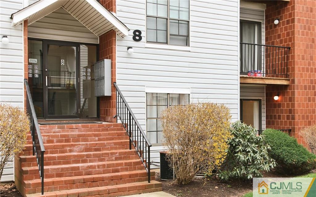 86 Keystone Court, Unit 86 Edison, NJ 08817 - Photo 3 of 24 Gallery Image 3