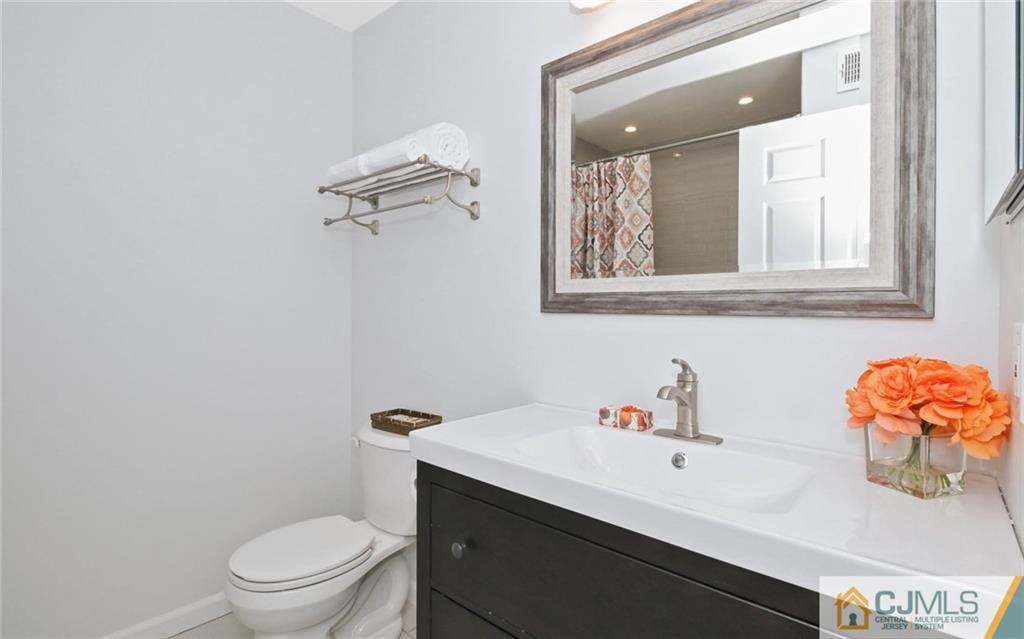 86 Keystone Court, Unit 86 Edison, NJ 08817 - Photo 23 of 24 Gallery Image 23