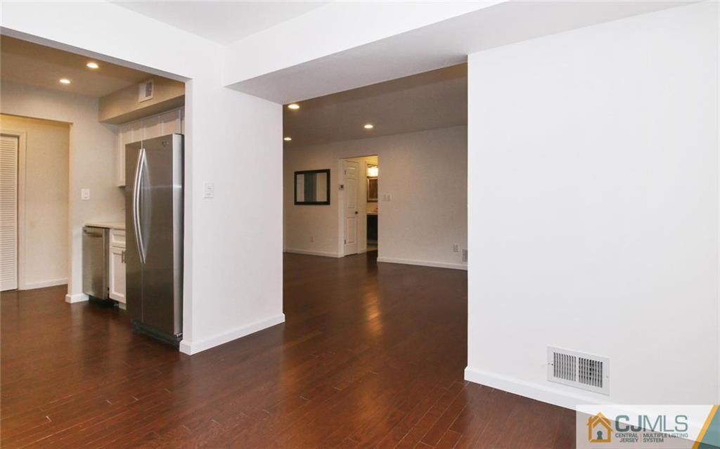 86 Keystone Court, Unit 86 Edison, NJ 08817 - Photo 10 of 24 Gallery Image 10