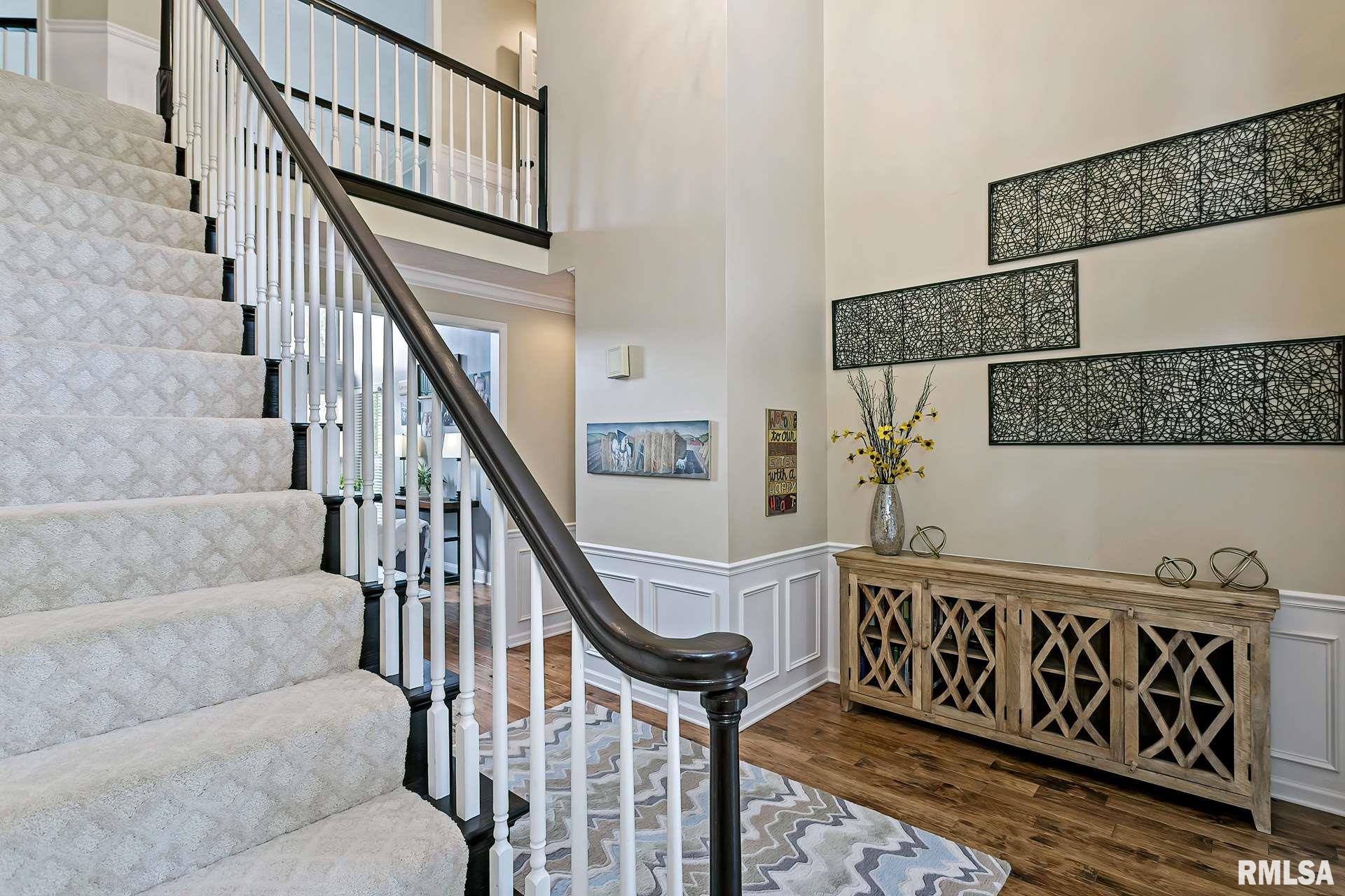 2527 Lincoln Road Bettendorf, IA 52722 - Photo 10 of 49 Gallery Image 10