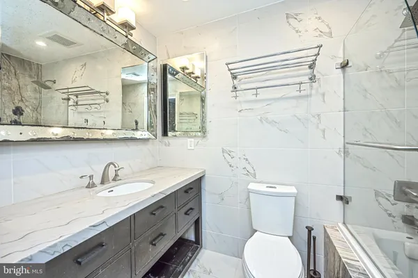 a view of a livingroom with an empty space