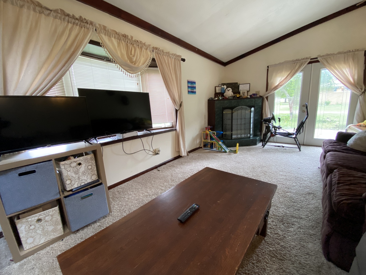 601 East Plumb Street Ransom, IL 60470 - Photo 10 of 21 a view of a living room and a flat screen tv