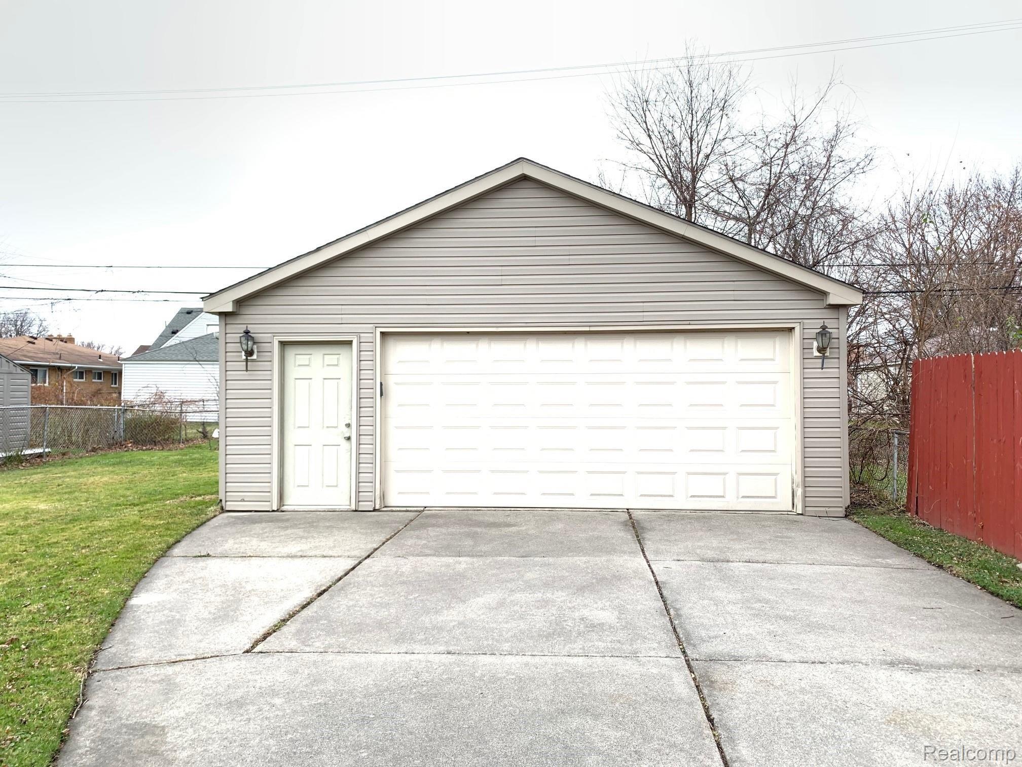 15013 Charles R Avenue Eastpointe, MI 48021 - Photo 26 of 27 GARAGE VIEW 1.jpg