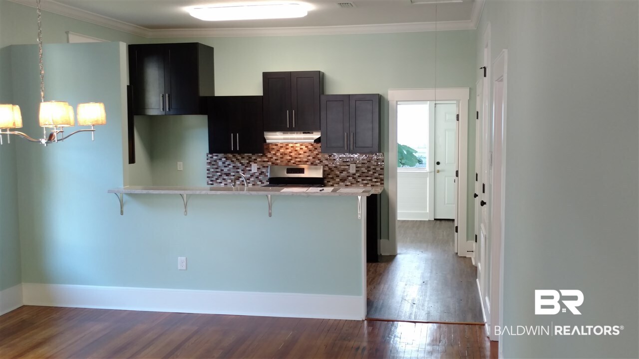 117 Parker Street Mobile, AL 36604 - Photo 5 of 22