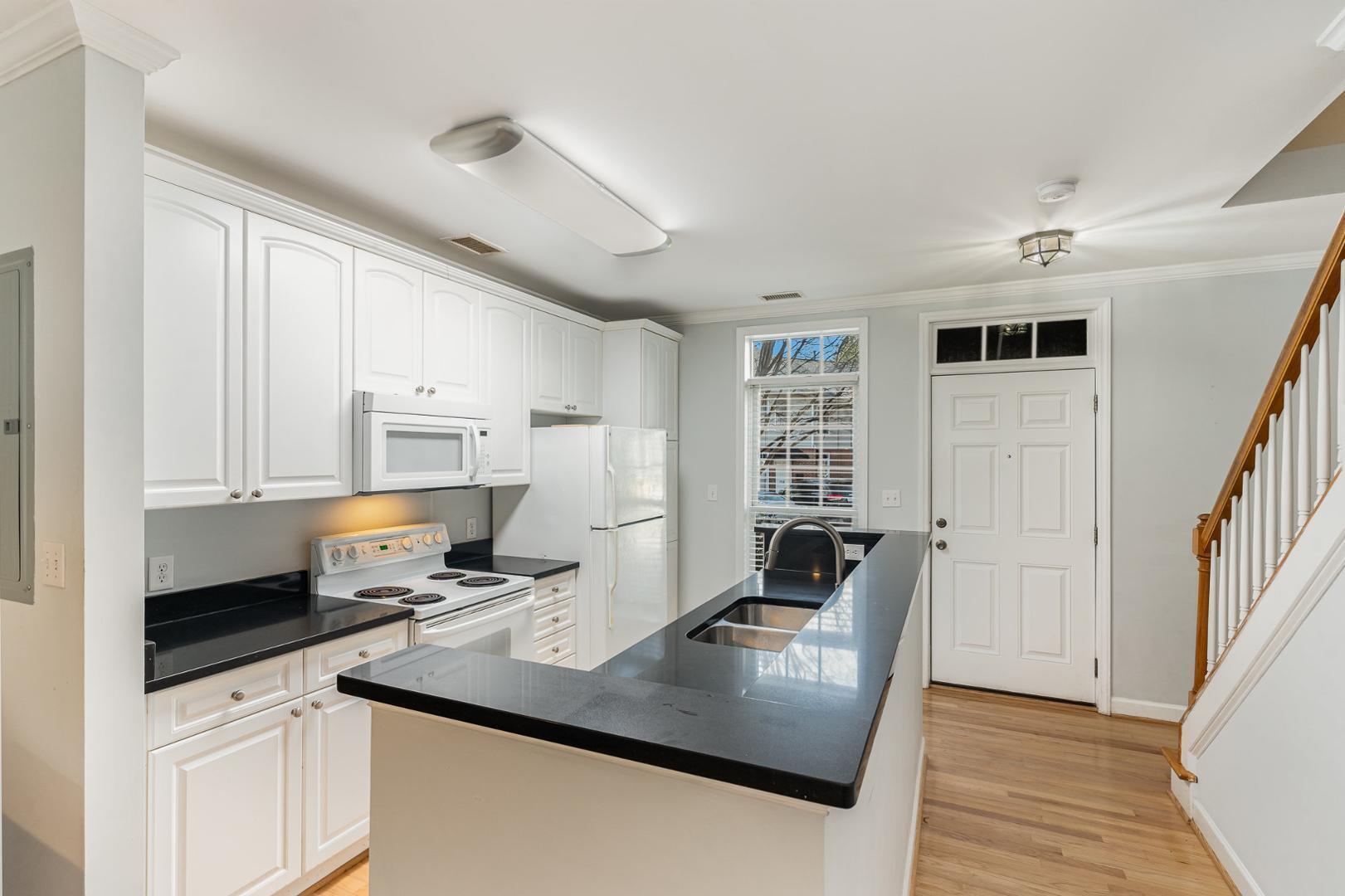 111 Ellington Oaks Court Raleigh, NC 27603 - Photo 6 of 25
