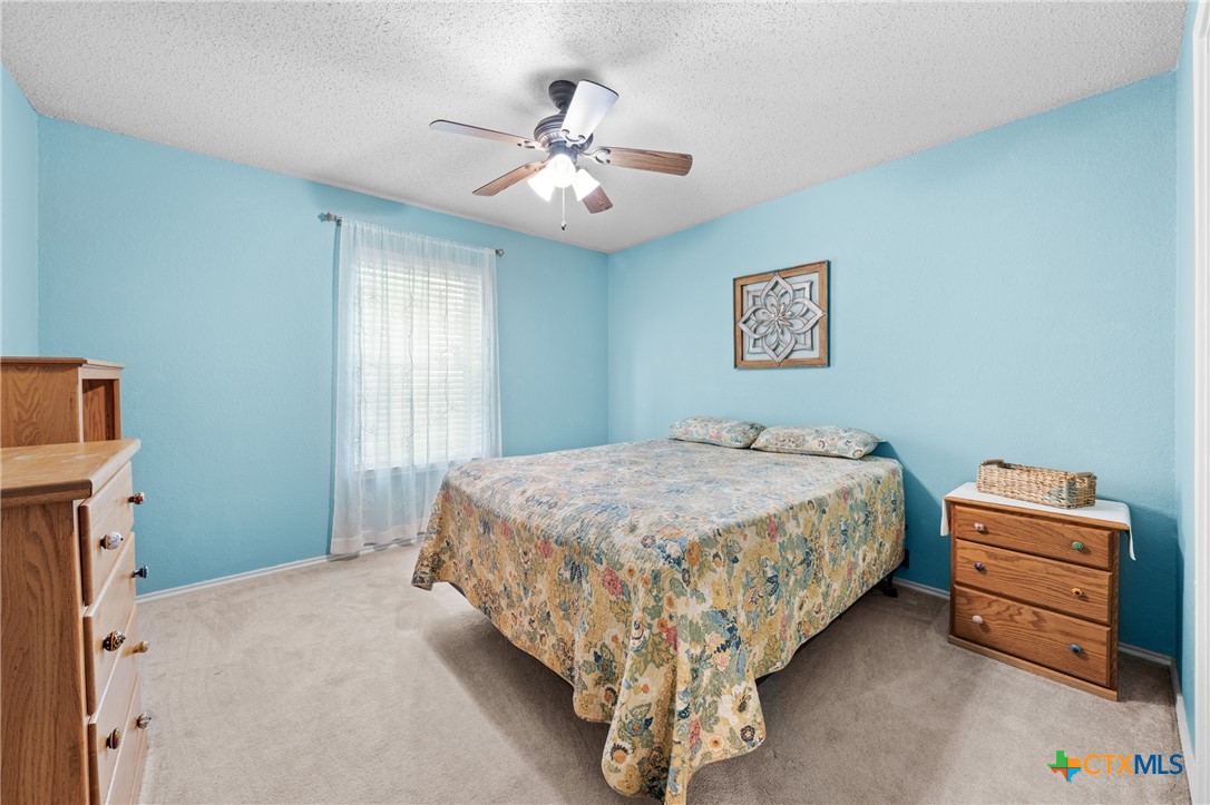 6990 Stringtown Spur Rogers, TX 76569 - Photo 13 of 33