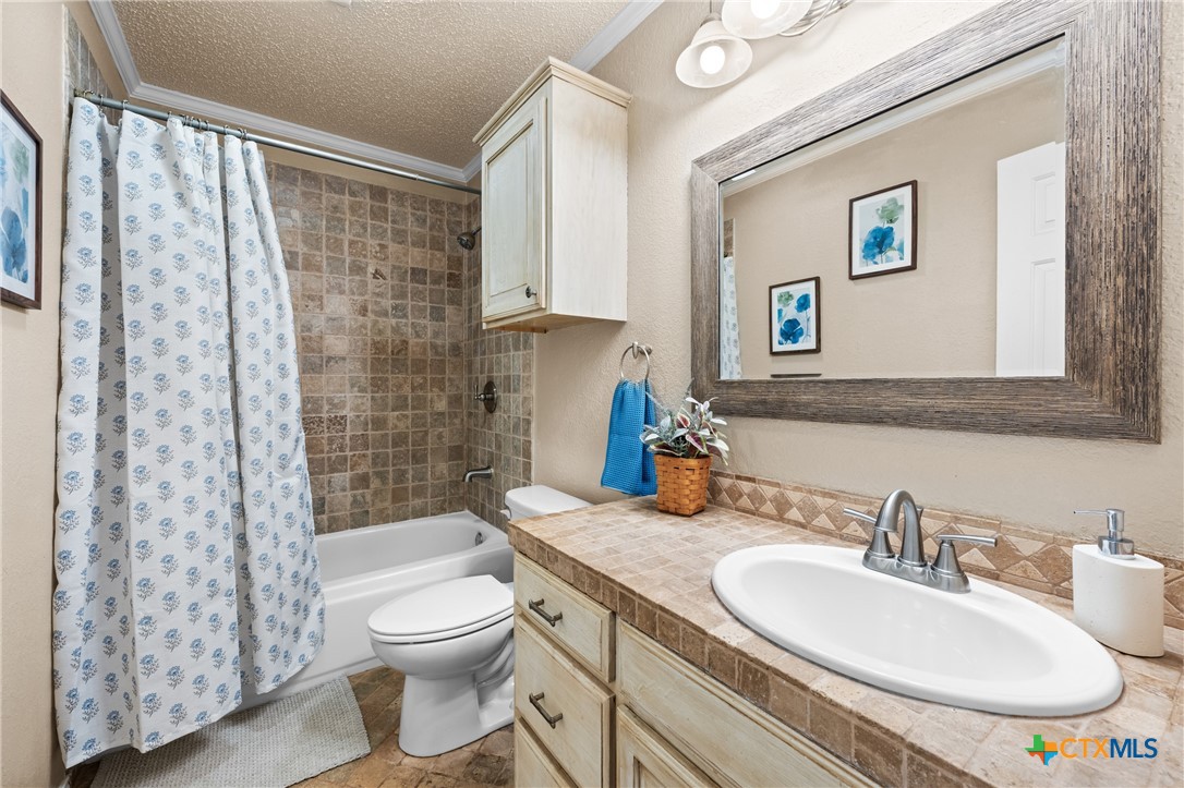 6990 Stringtown Spur Rogers, TX 76569 - Photo 15 of 33