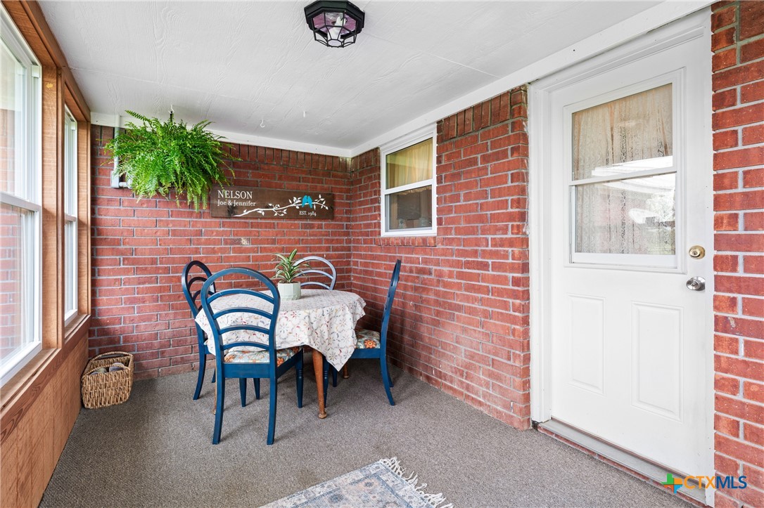 6990 Stringtown Spur Rogers, TX 76569 - Photo 17 of 33