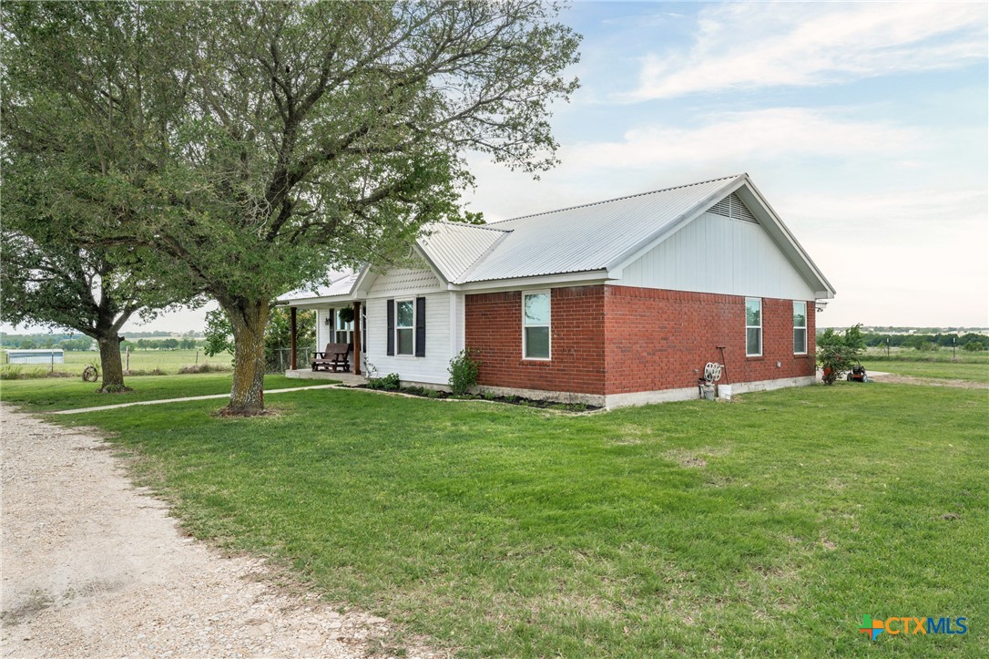 6990 Stringtown Spur Rogers, TX 76569 - Photo 19 of 33