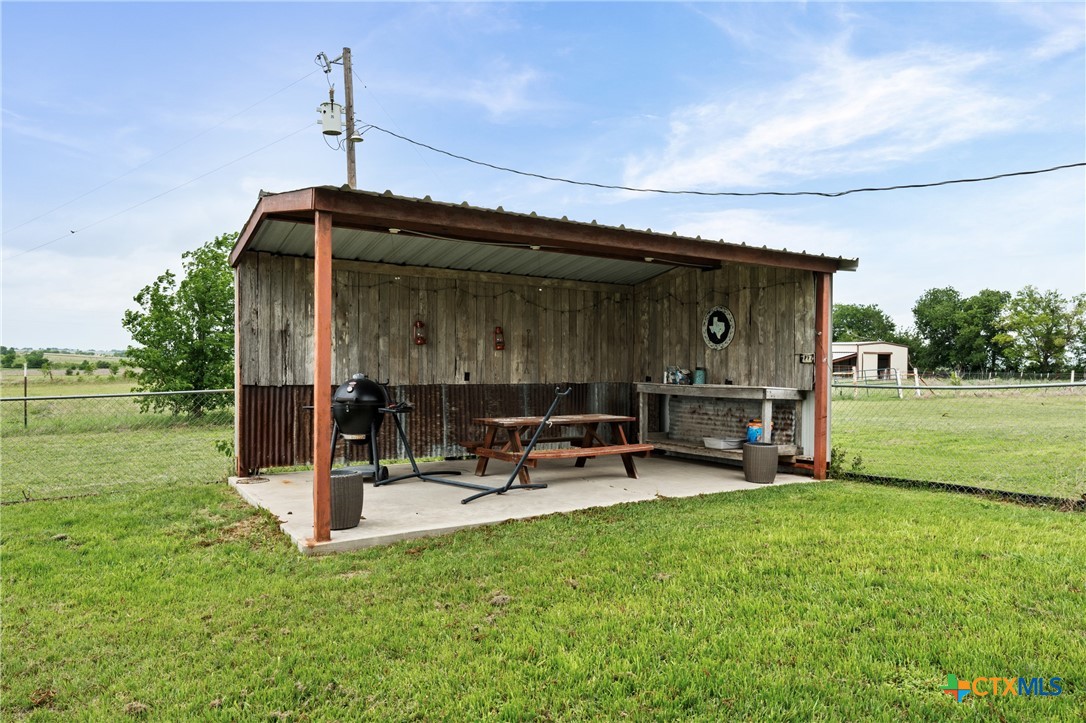 6990 Stringtown Spur Rogers, TX 76569 - Photo 20 of 33