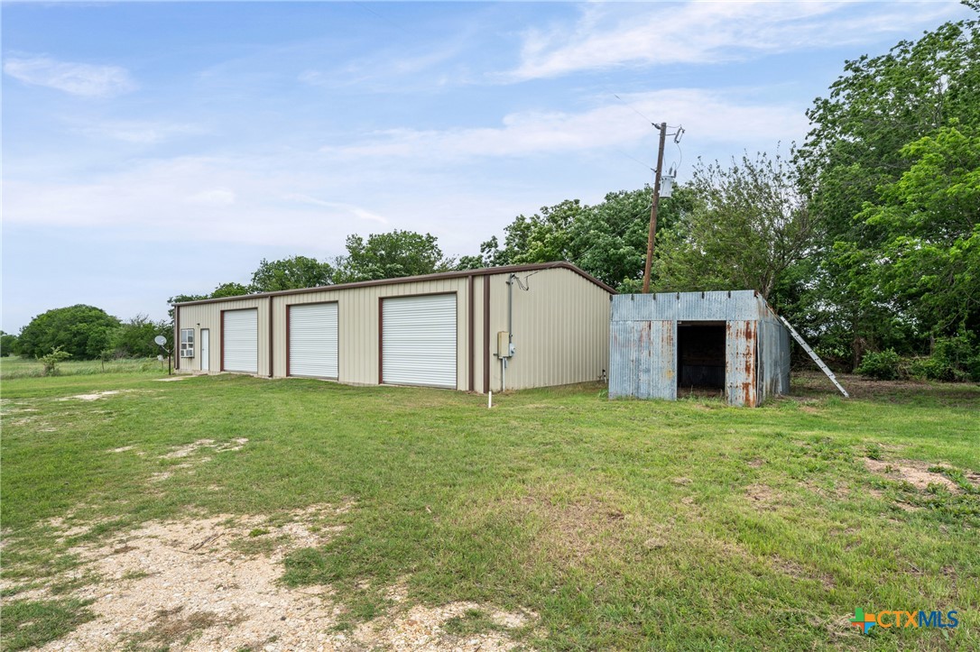 6990 Stringtown Spur Rogers, TX 76569 - Photo 23 of 33