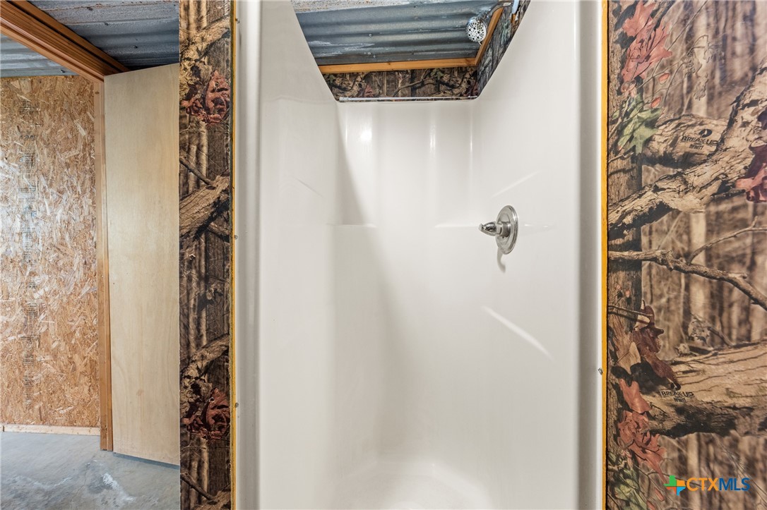 6990 Stringtown Spur Rogers, TX 76569 - Photo 30 of 33