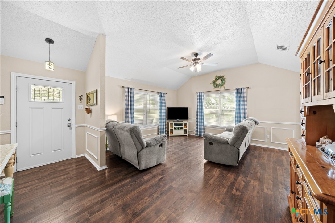 6990 Stringtown Spur Rogers, TX 76569 - Photo 3 of 33