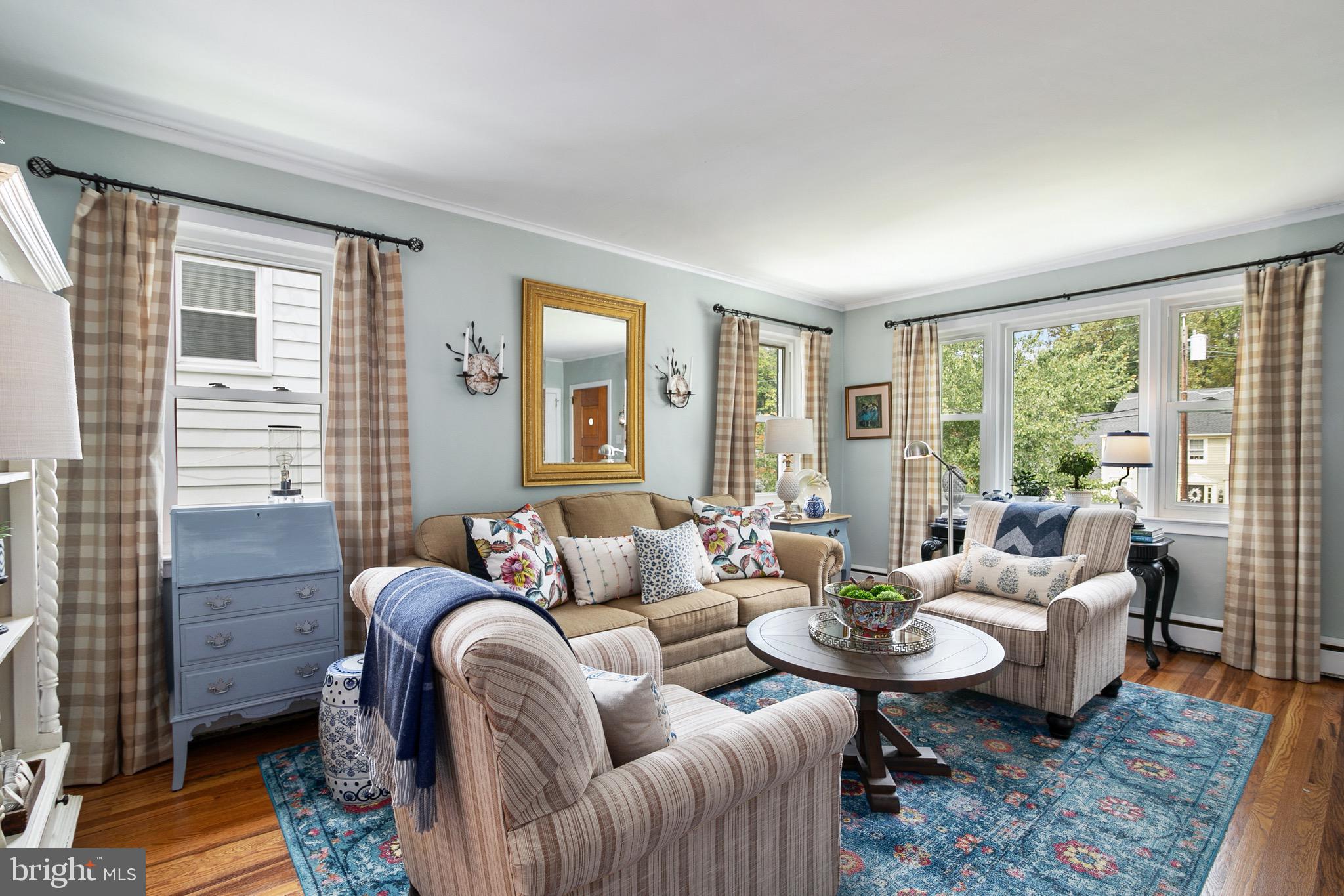 1530 Prospect Ridge Boulevard Haddon Heights, NJ 08035 - Photo 6 of 51 Living Room