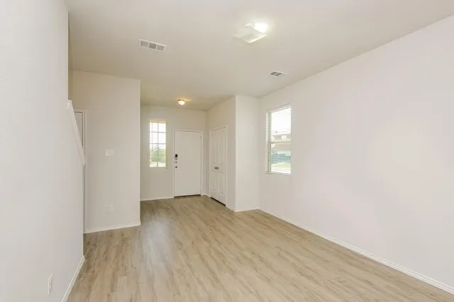 $2,100 | 8348 Yaupon Holly Trail, Fort Worth, TX 76123