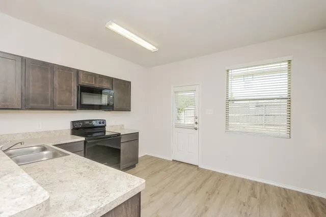 $2,100 | 8348 Yaupon Holly Trail, Fort Worth, TX 76123