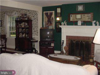 232 Edinburg Road Hamilton, NJ 08619 - Photo 3 of 6