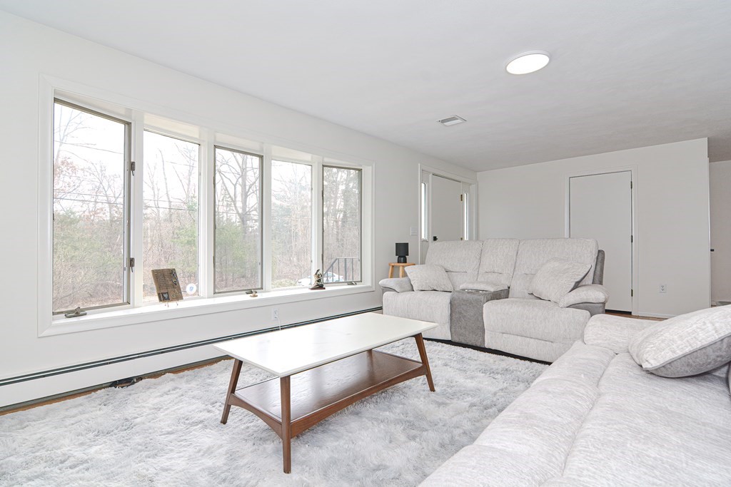 609 Lincoln Road Walpole, MA 02081 - Photo 8 of 29 Gallery Image 8