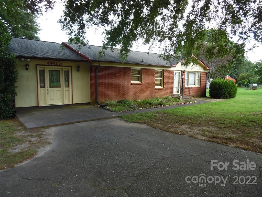 1508 Buffalo Shoals Road Catawba, NC 28609 - Photo 3 of 18 Gallery Image 3