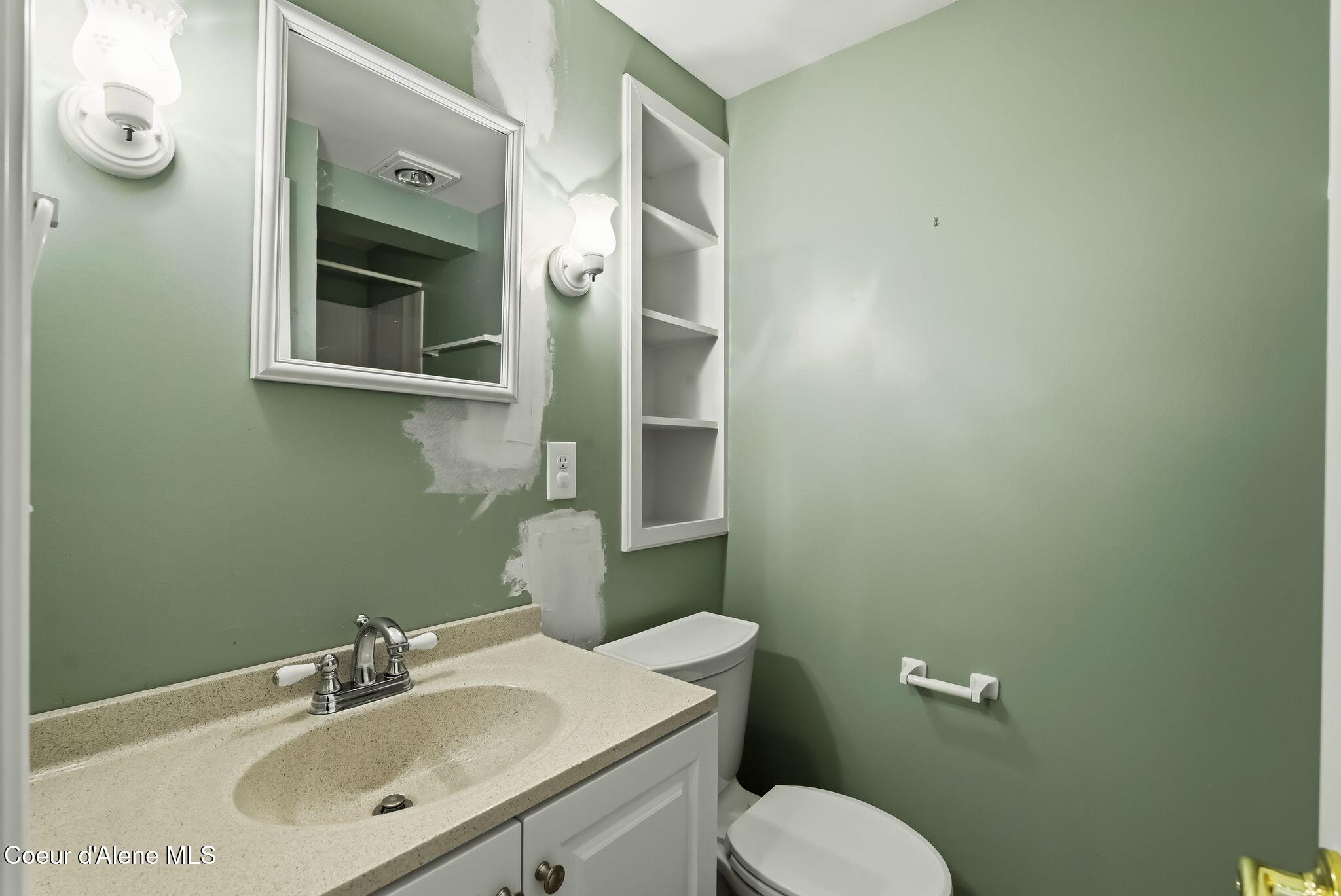 1206 Meadowood Road Sandpoint, ID 83864 - Photo 26 of 57 30_DSC06146