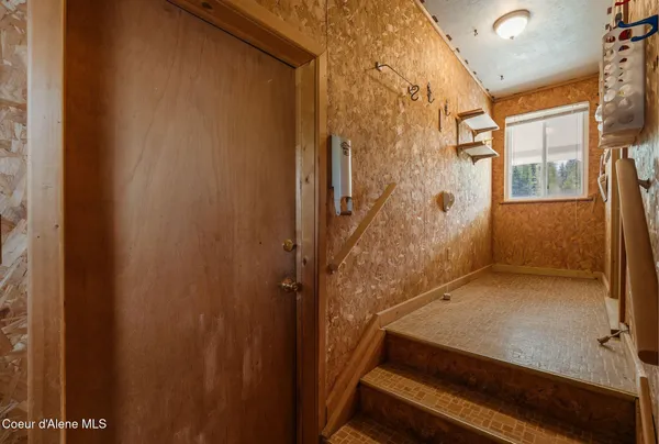 $575,000 | 1206 Meadowood Road, Sandpoint, ID 83864