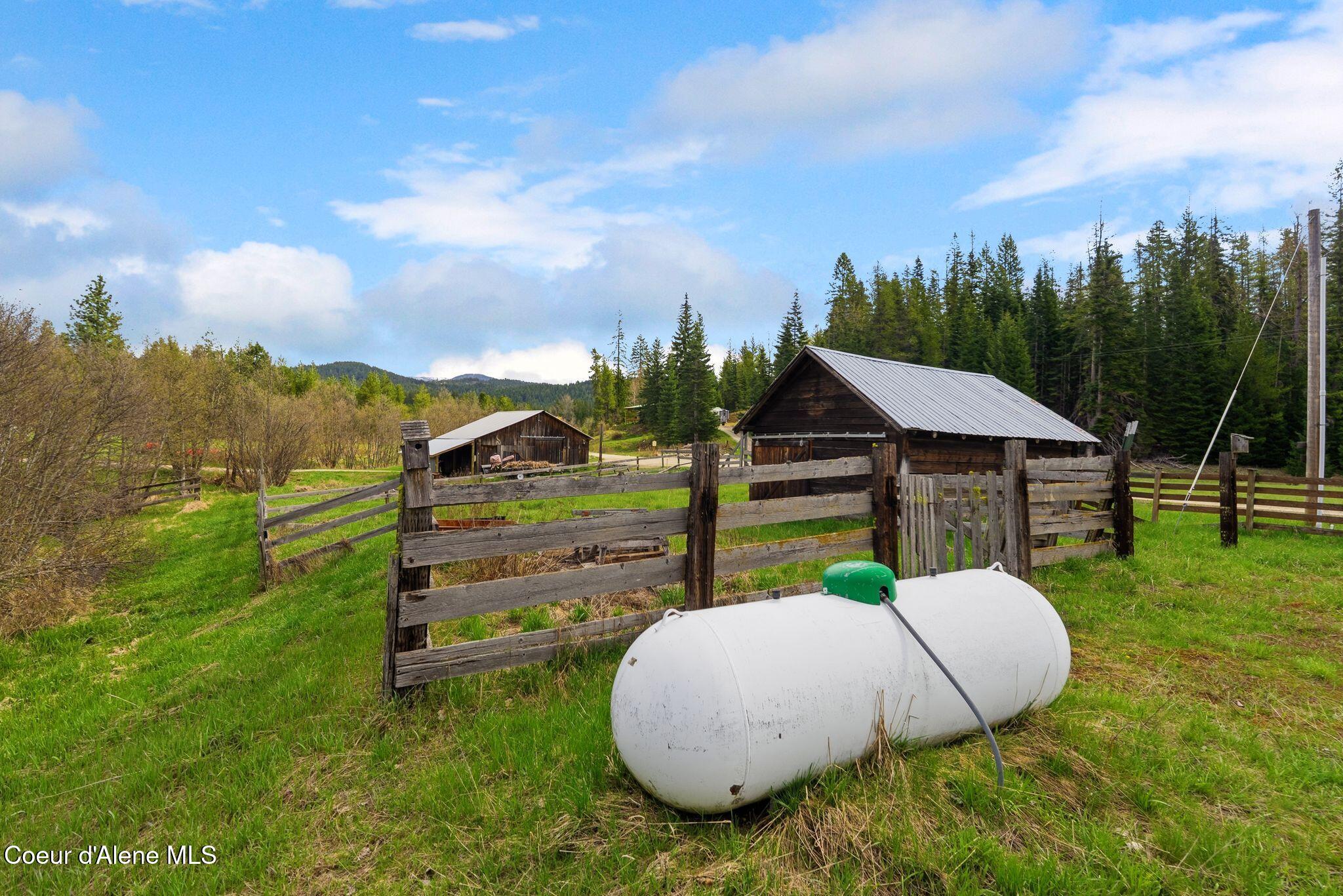 1206 Meadowood Road Sandpoint, ID 83864 - Photo 47 of 57 44_DSC06226