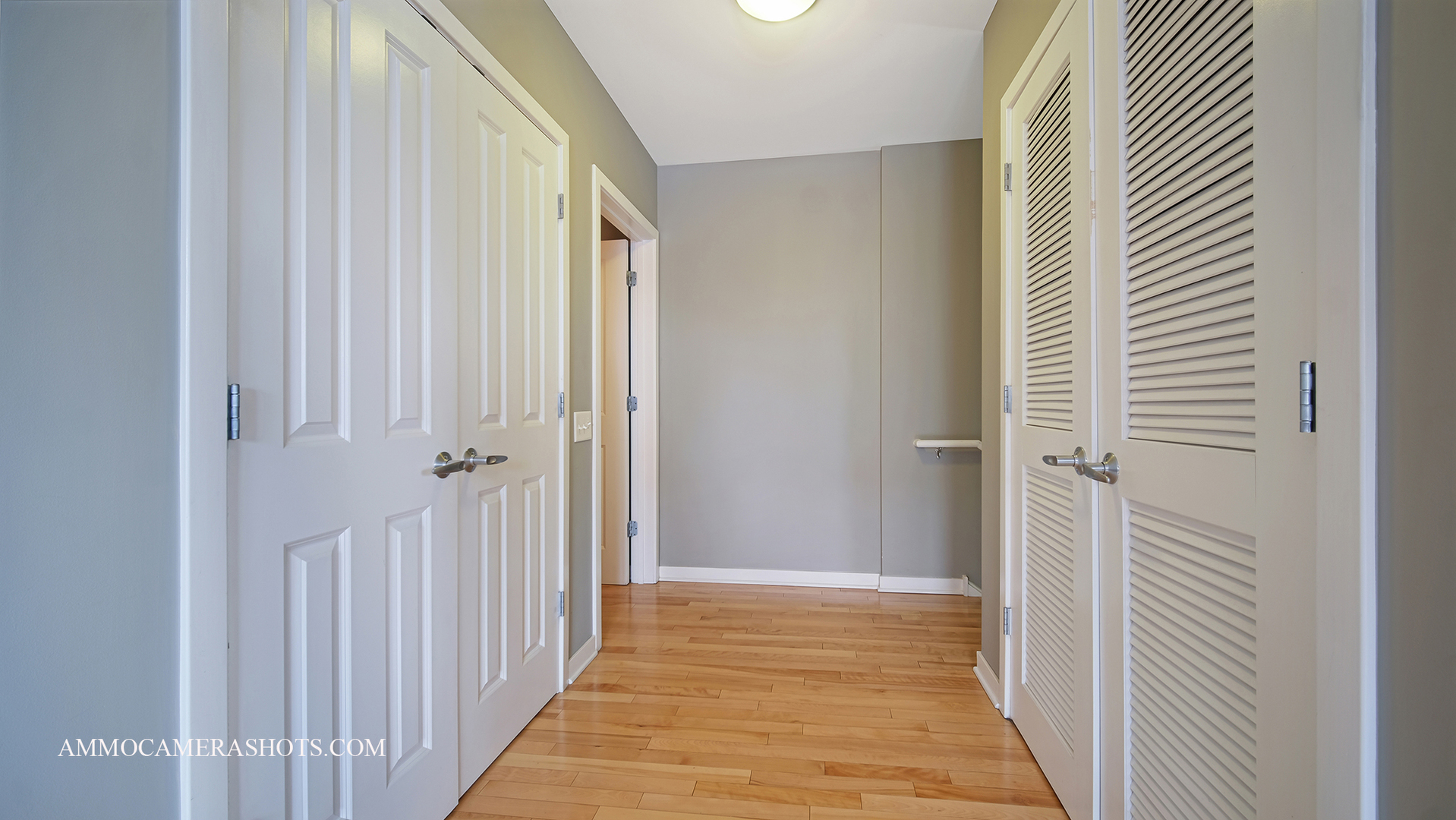 925 South Lytle Street, Unit A Chicago, IL 60607 - Photo 13 of 41 a view of a bathroom from the hallway