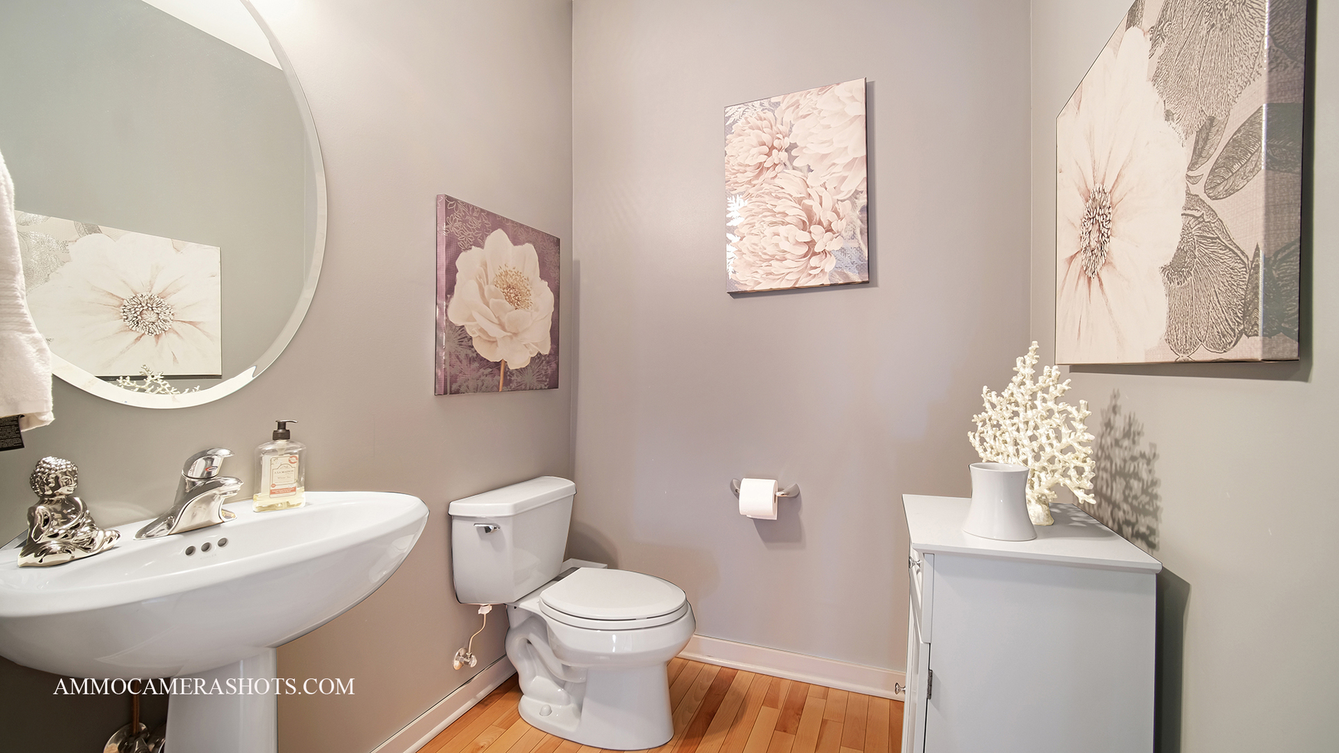 925 South Lytle Street, Unit A Chicago, IL 60607 - Photo 23 of 41 a bathroom with a toilet a sink and mirror