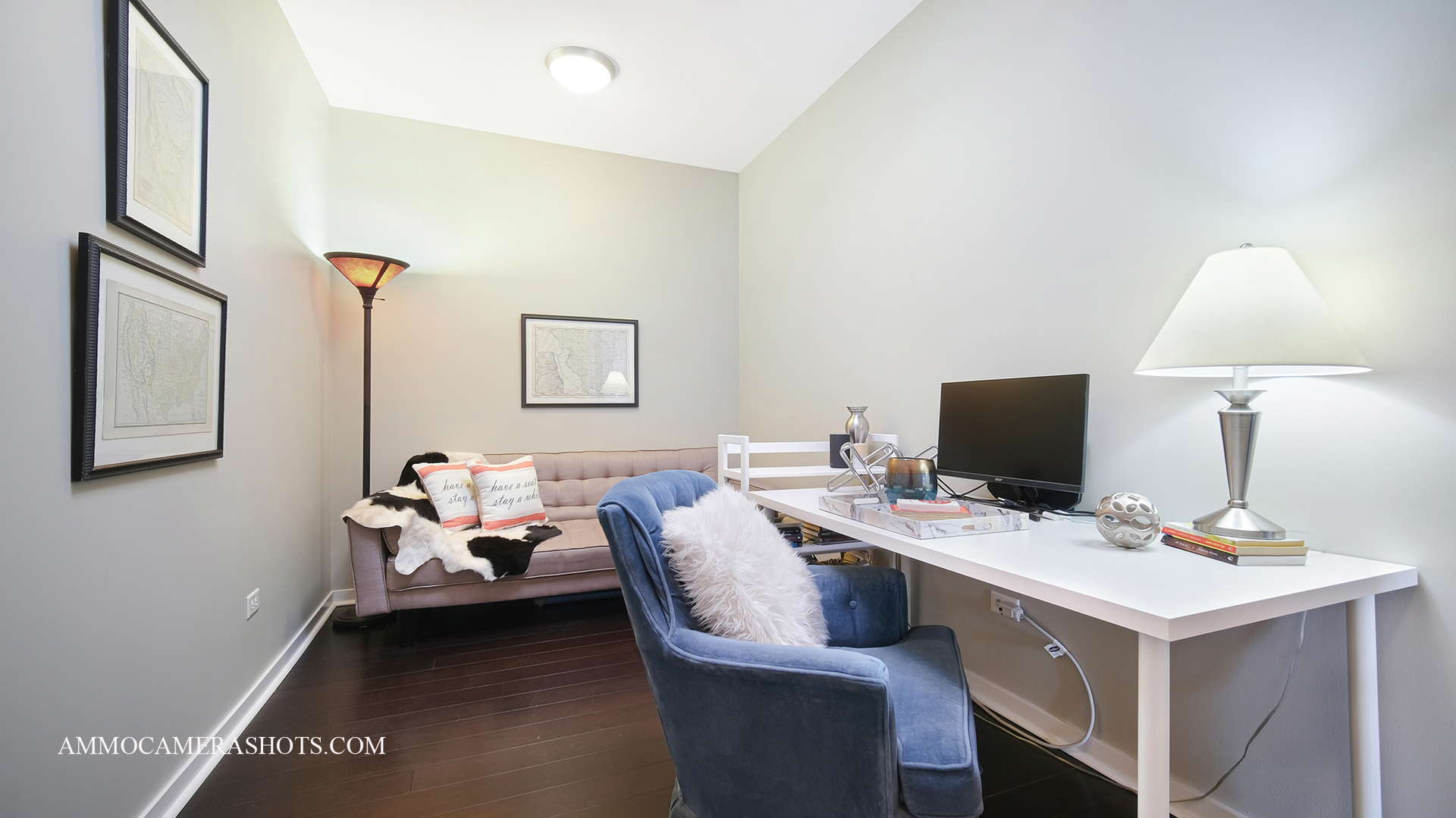 925 South Lytle Street, Unit A Chicago, IL 60607 - Photo 26 of 41 a workstation with a desk chair and a computer on a desk next to a window