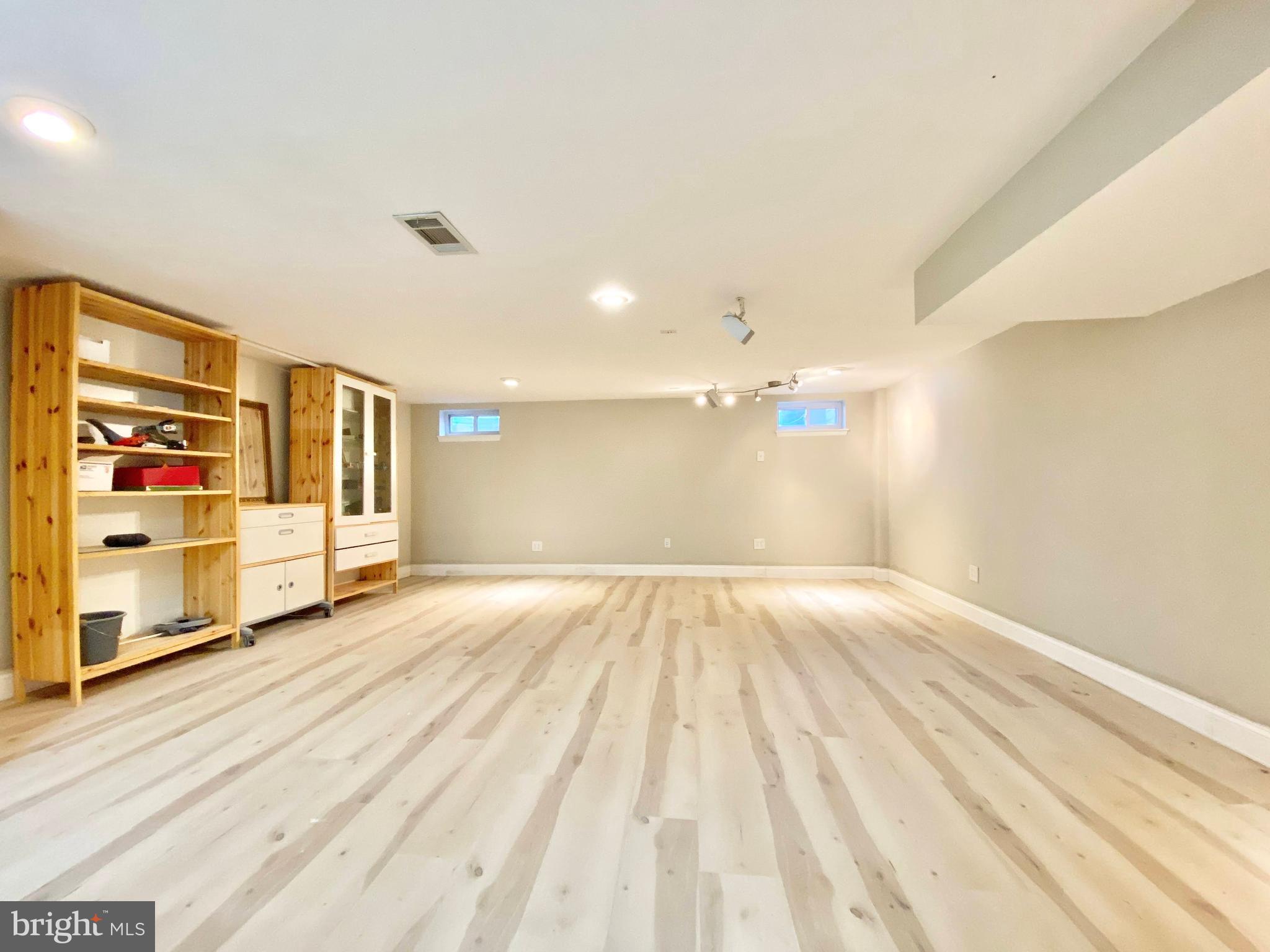 Bishop Drive Aston, PA 19014 - Photo 9 of 68