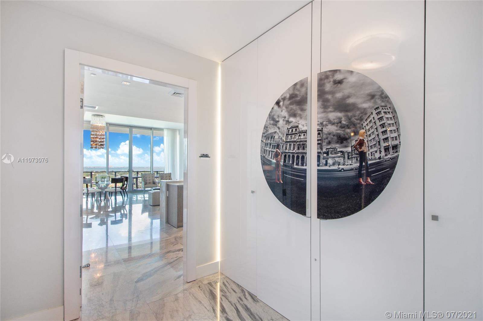 360 Ocean Drive, Unit LPH5S Key Biscayne, FL 33149 - Photo 14 of 38