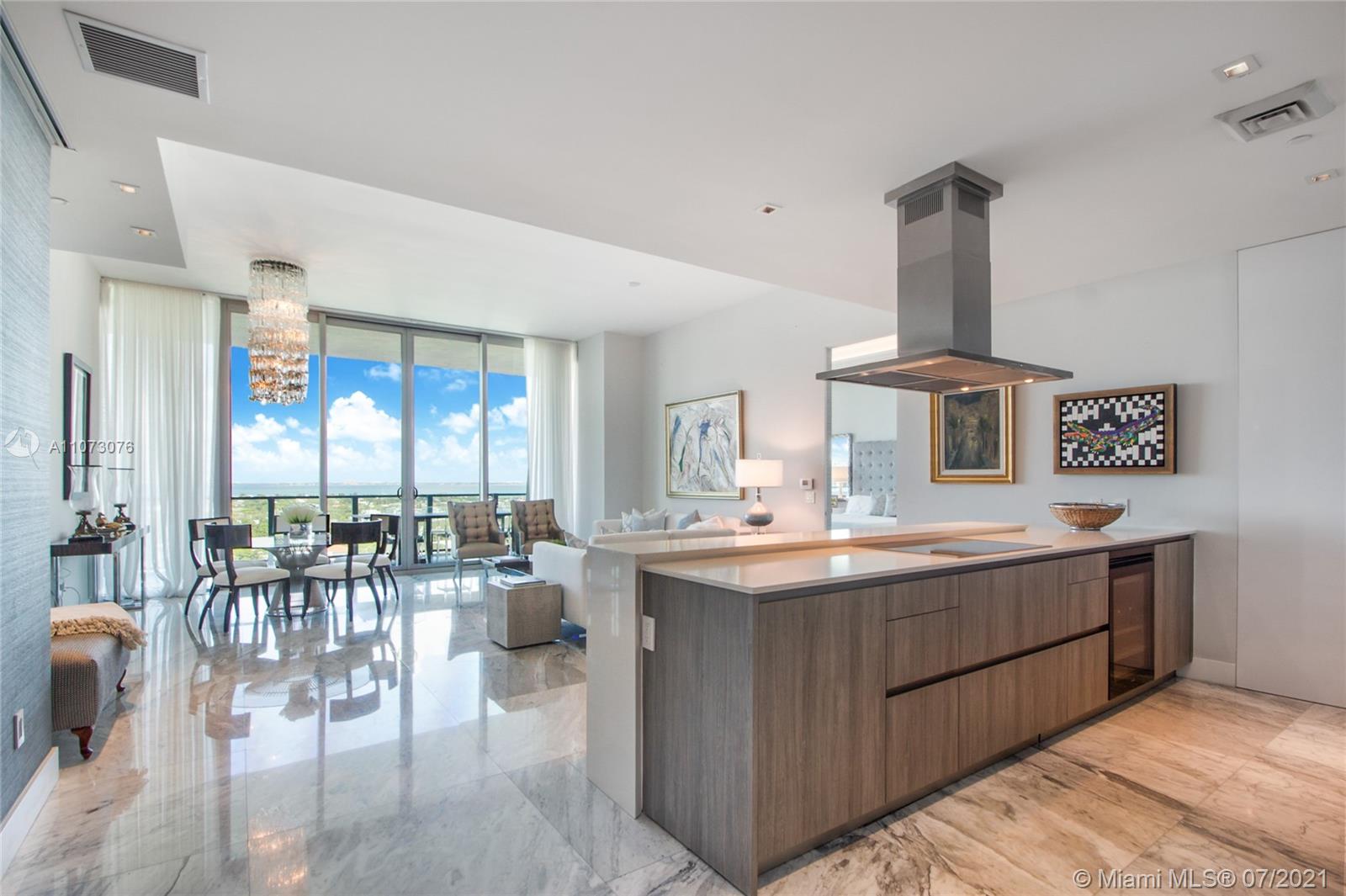 360 Ocean Drive, Unit LPH5S Key Biscayne, FL 33149 - Photo 15 of 38