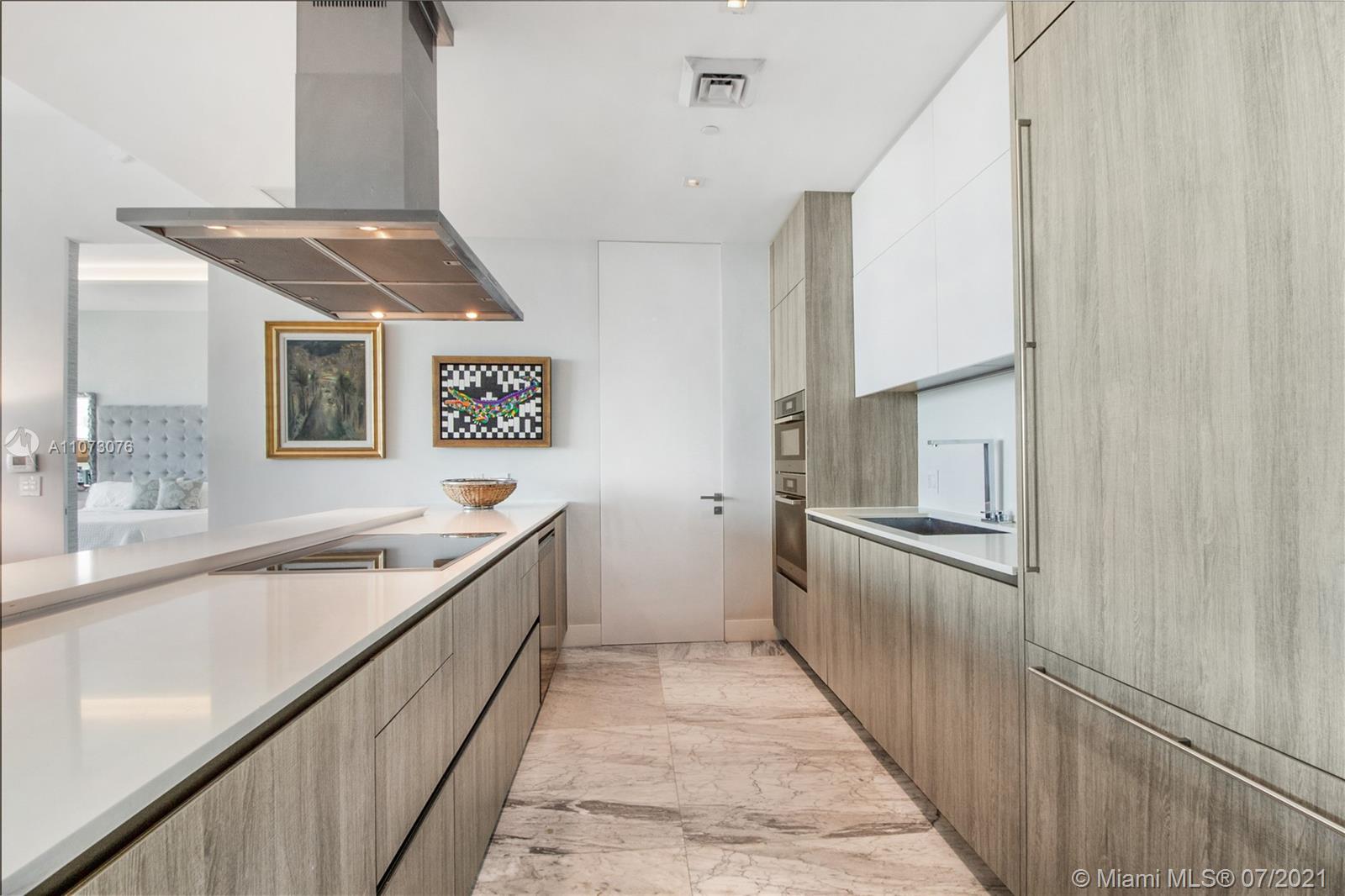 360 Ocean Drive, Unit LPH5S Key Biscayne, FL 33149 - Photo 16 of 38