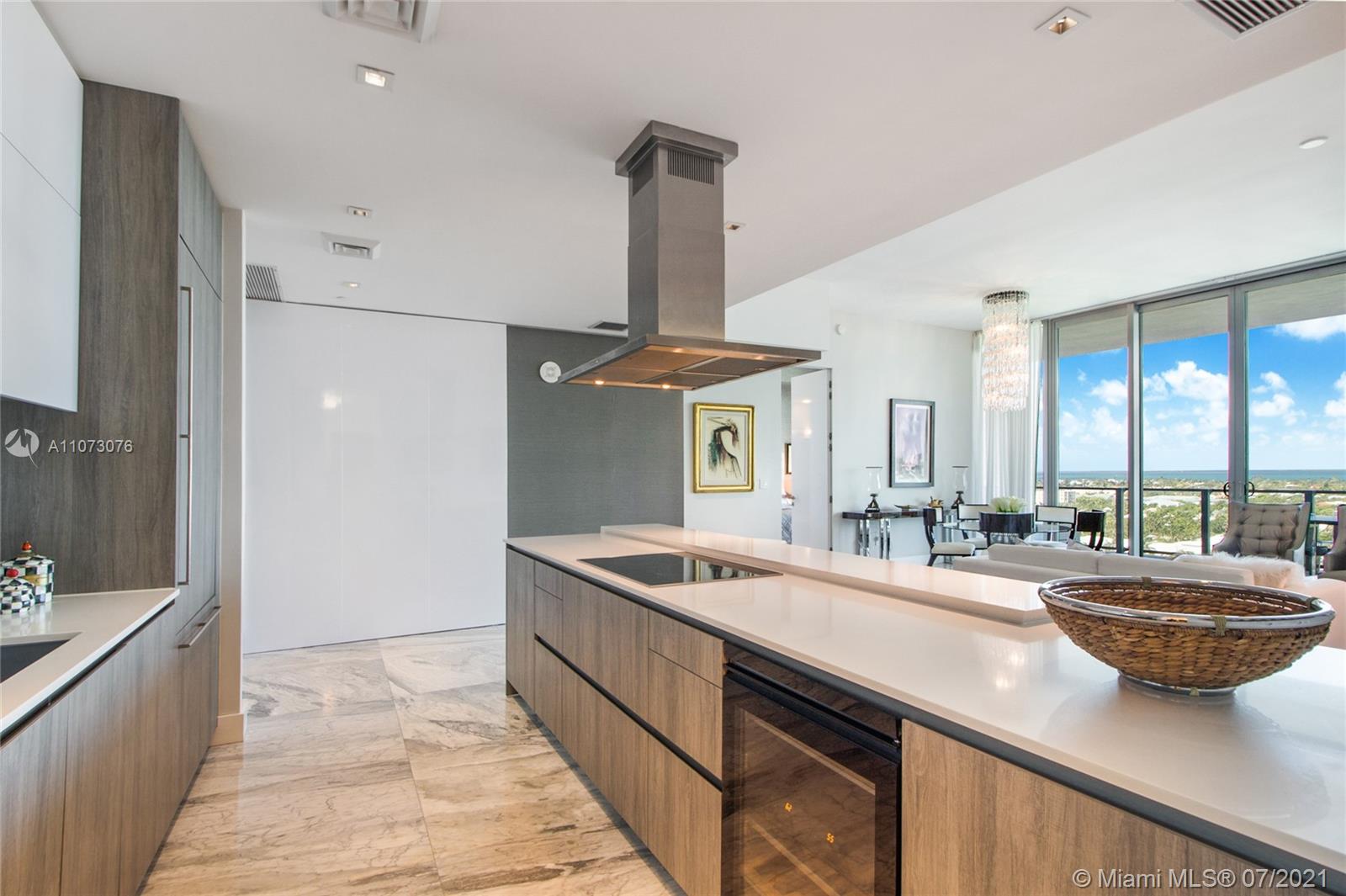 360 Ocean Drive, Unit LPH5S Key Biscayne, FL 33149 - Photo 17 of 38