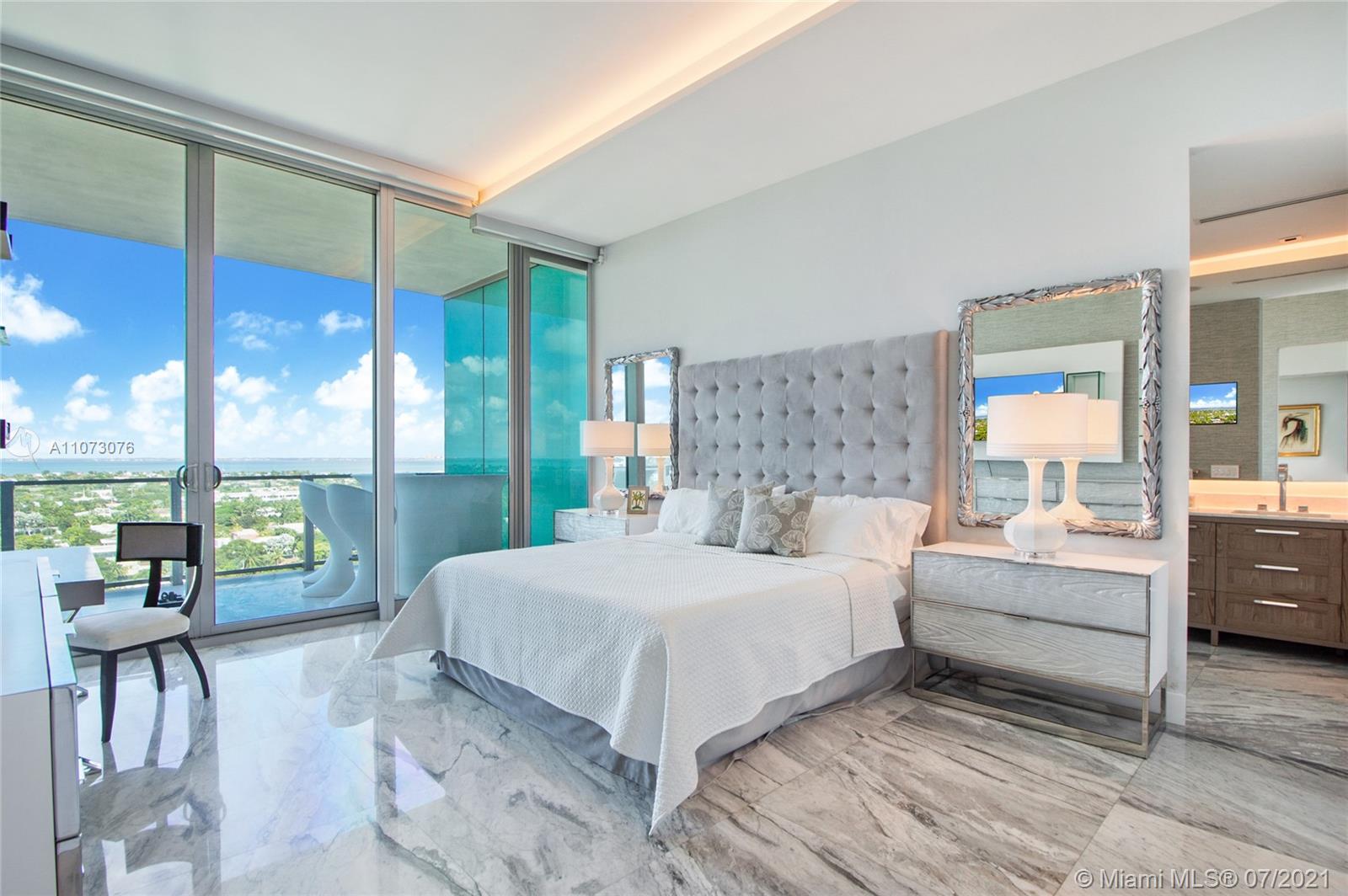 360 Ocean Drive, Unit LPH5S Key Biscayne, FL 33149 - Photo 27 of 38