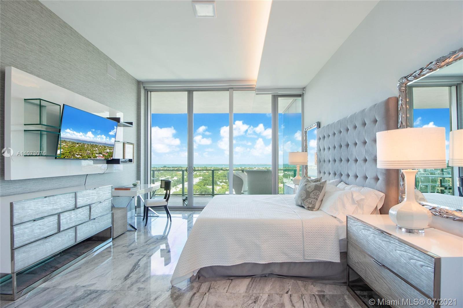 360 Ocean Drive, Unit LPH5S Key Biscayne, FL 33149 - Photo 28 of 38